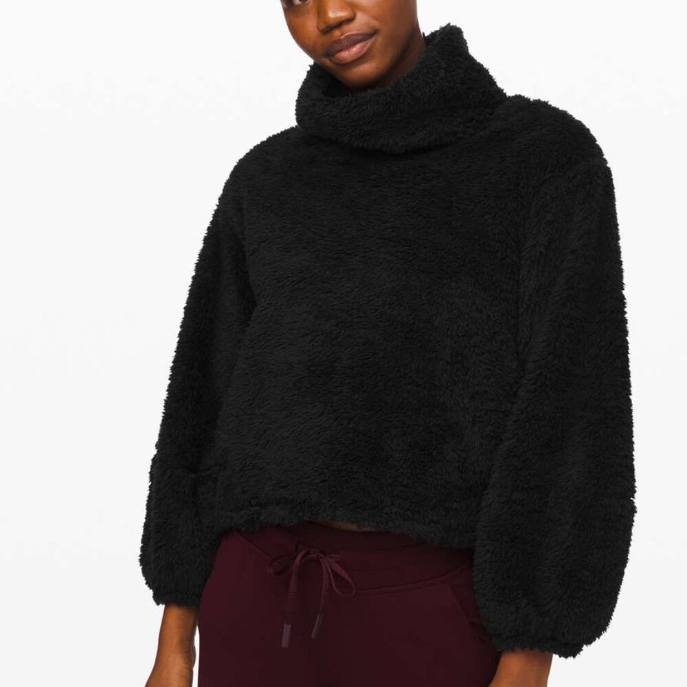 Lululemon Warmth Restore Sherpa Pullover in Black - Size XS/S